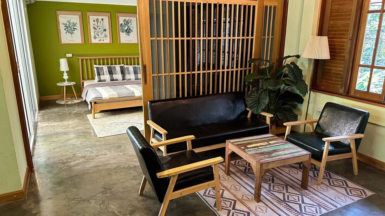 Photo of Bedroom in Khlong Tan Nuea
