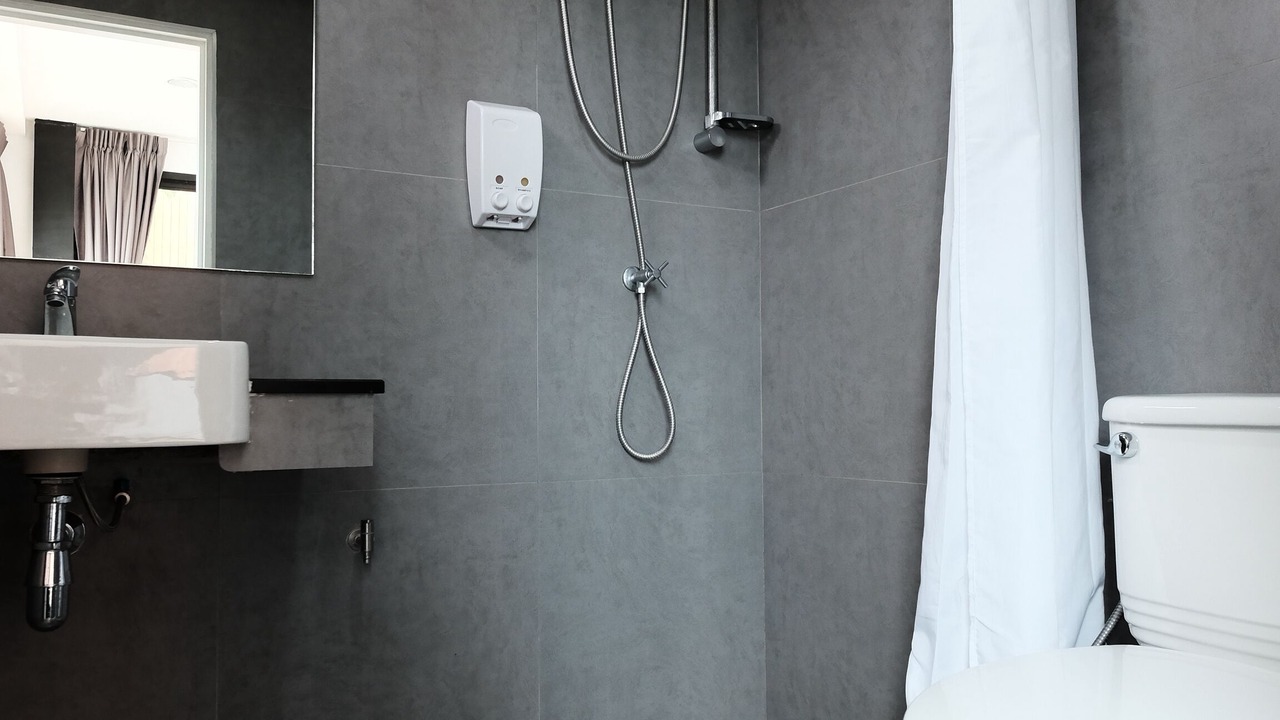 Photo of Bathroom in Lak Si