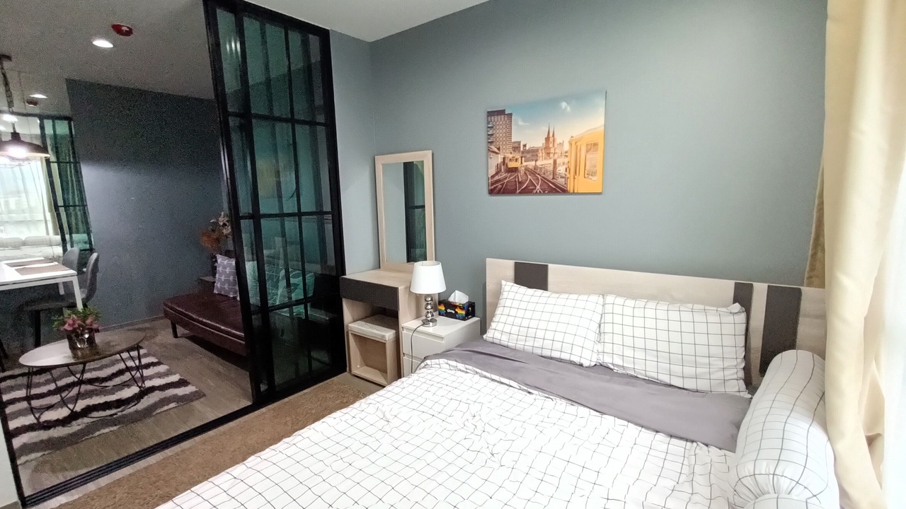 Photo of Bedroom in Phra Khanong