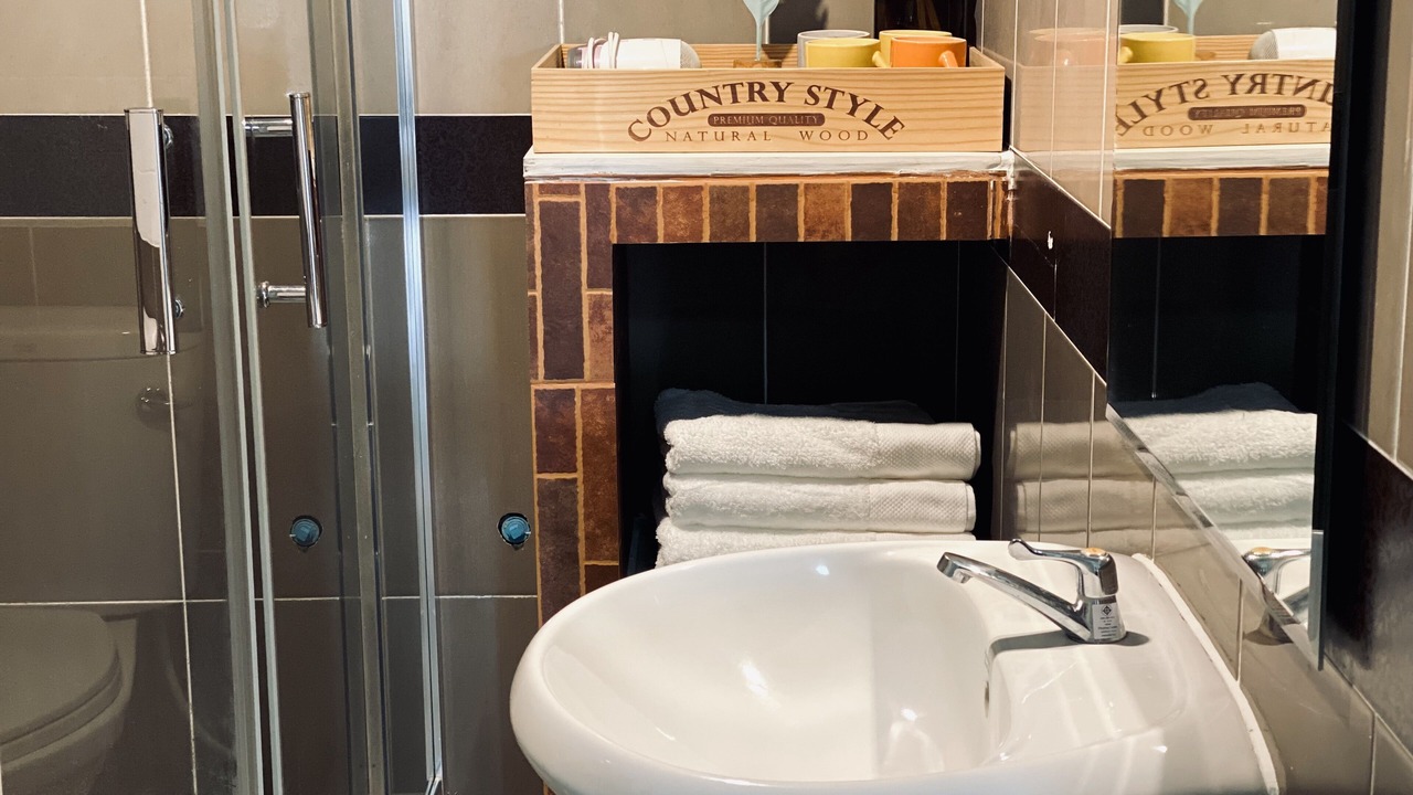 Photo of Bathroom in Old City