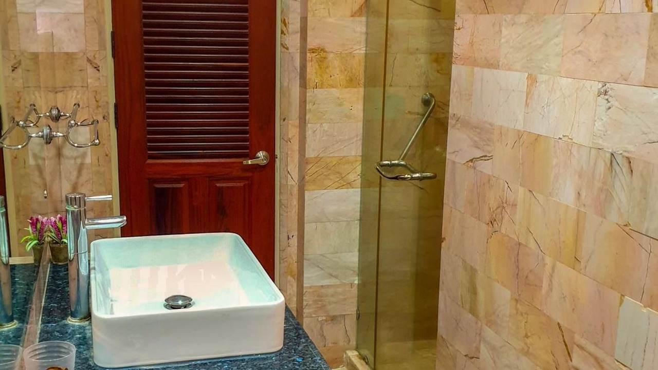 Photo of Bathroom in Na Kluea