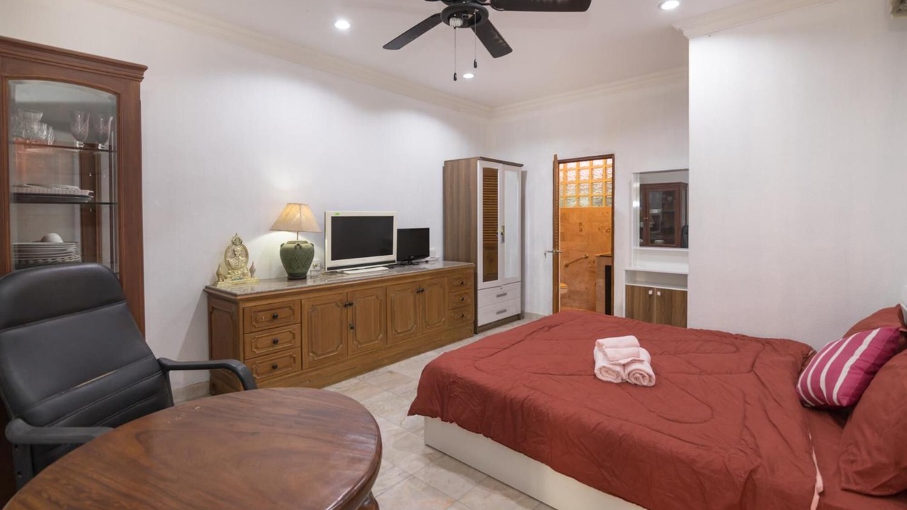 Photo of Bedroom in Na Kluea