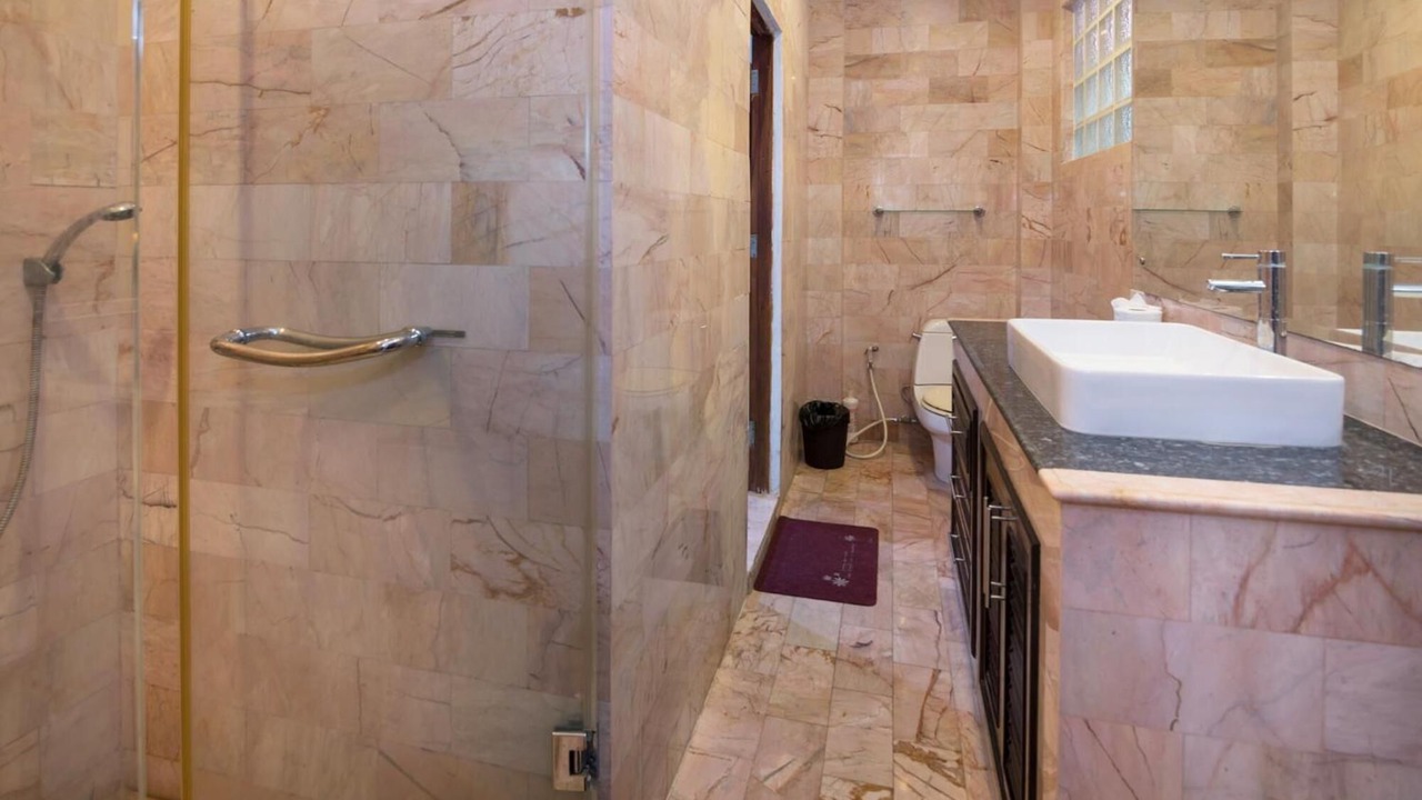 Photo of Bathroom in Na Kluea
