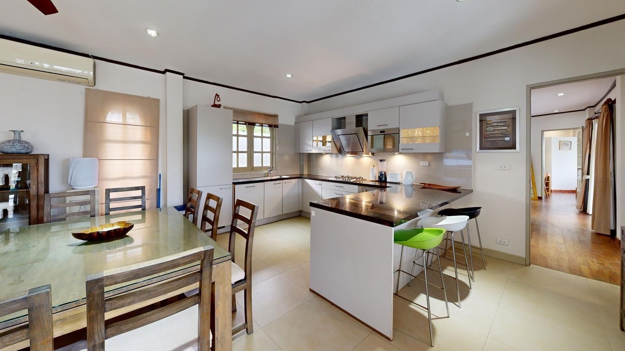 Photo of Kitchen in Moo 5