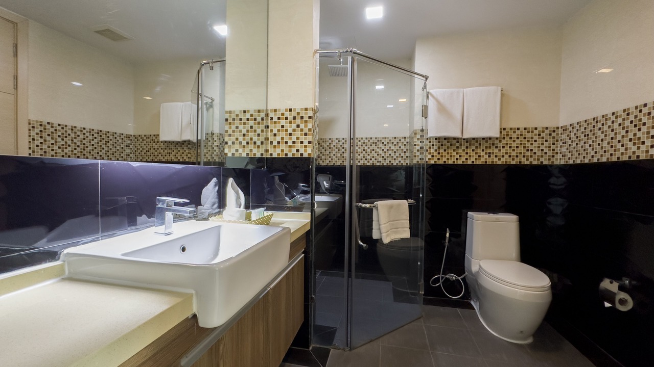 Photo of Bathroom in Ekkamai