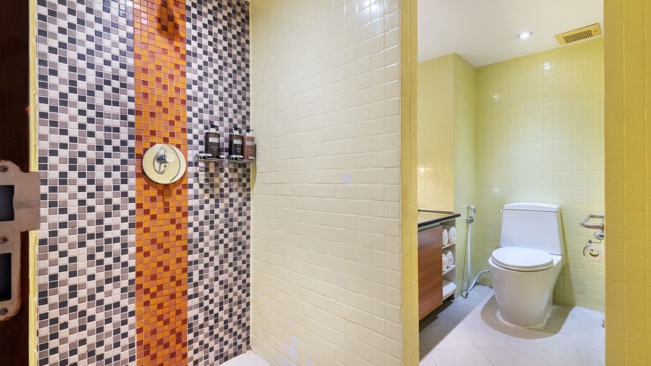 Photo of Bathroom in Embassy District