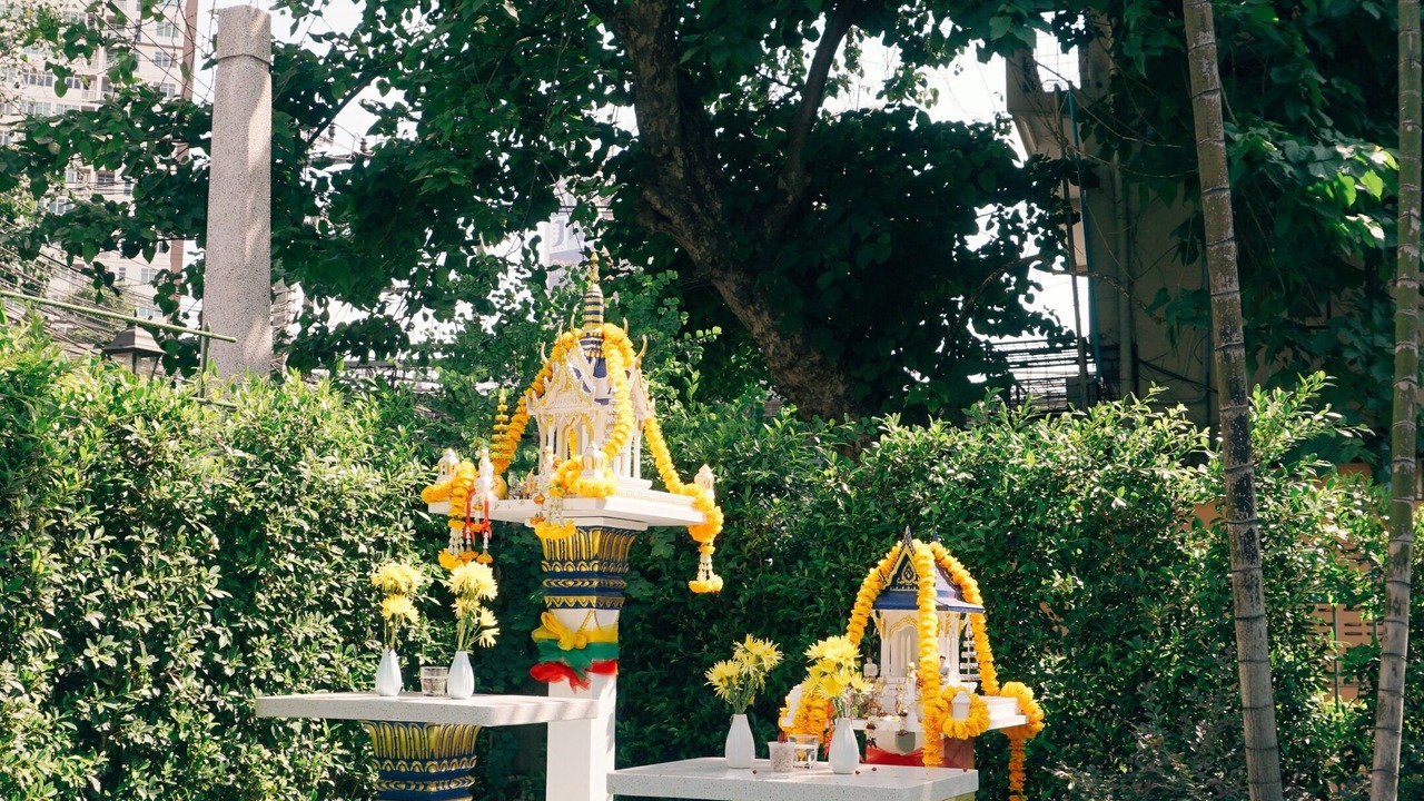 Photo of Outdoor in Samsen Nai