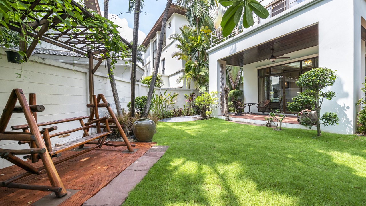 Photo of Patio Balcony in Phlabphla