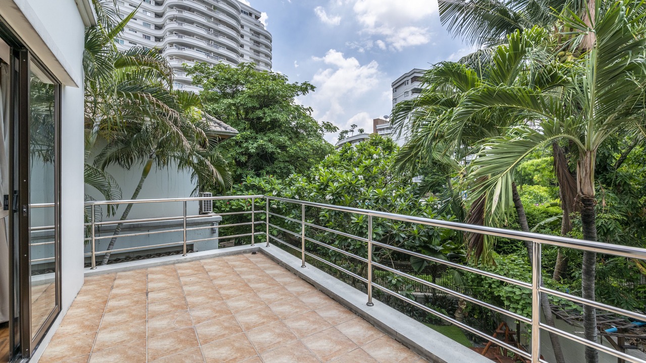 Photo of Outdoor in Phlabphla