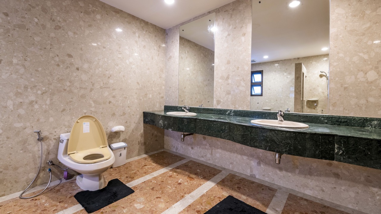 Photo of Bathroom in Phlabphla