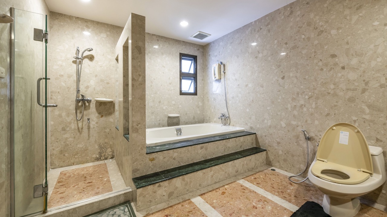 Photo of Bathroom in Phlabphla