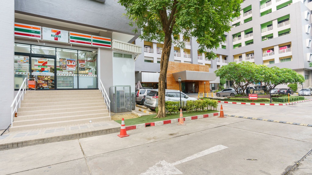 Photo of Outdoor in Khlong Toei