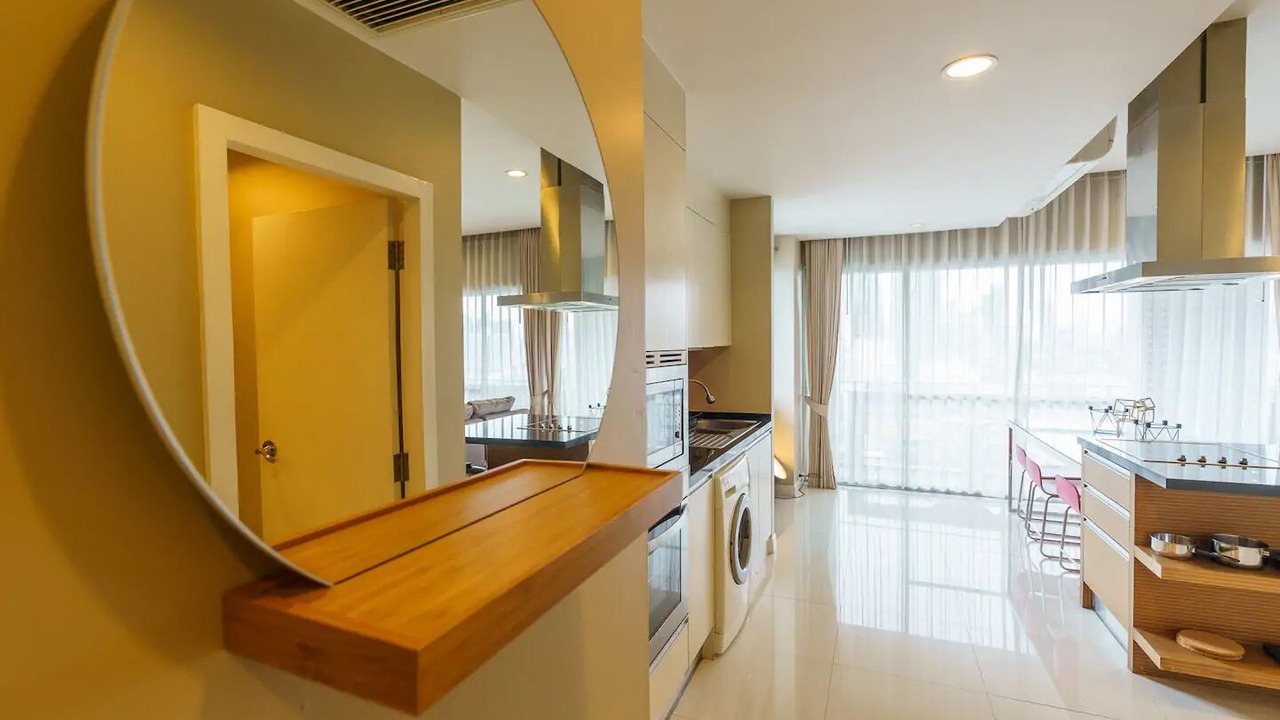 Photo of Kitchen in Khlong Toei