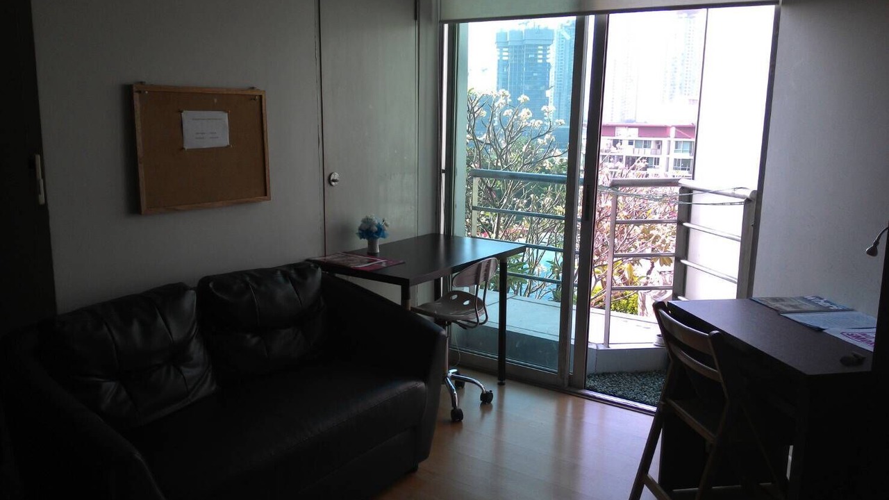 Photo of Livingroom in Yan Nawa