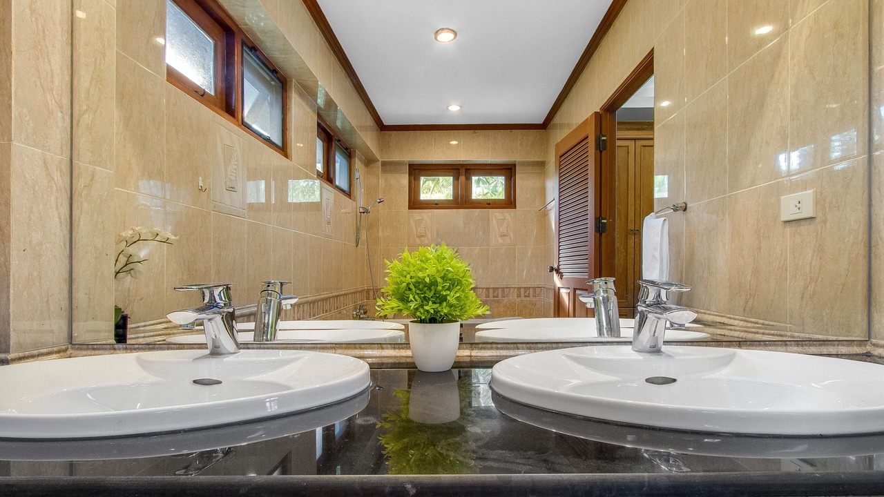 Photo of Bathroom in Na Kluea