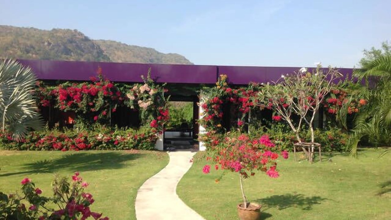Photo of Outdoor in Hin Lek Fai