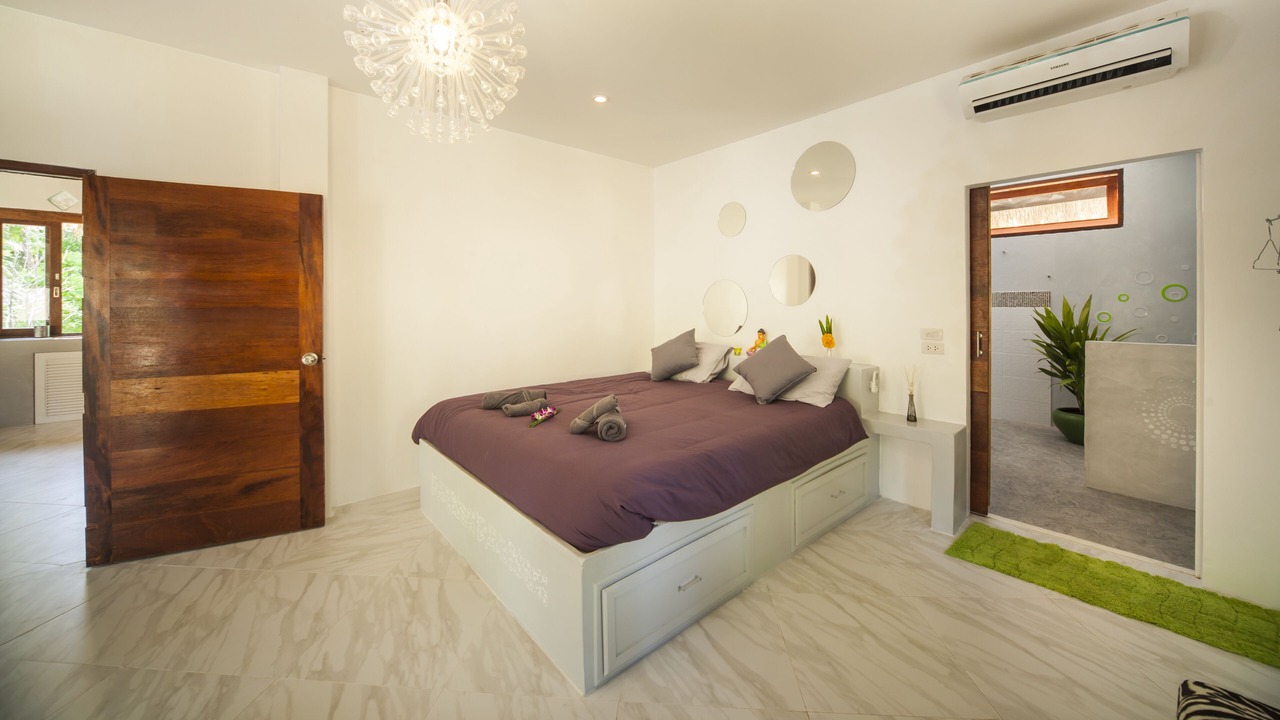 Photo of Bedroom in Srithanu