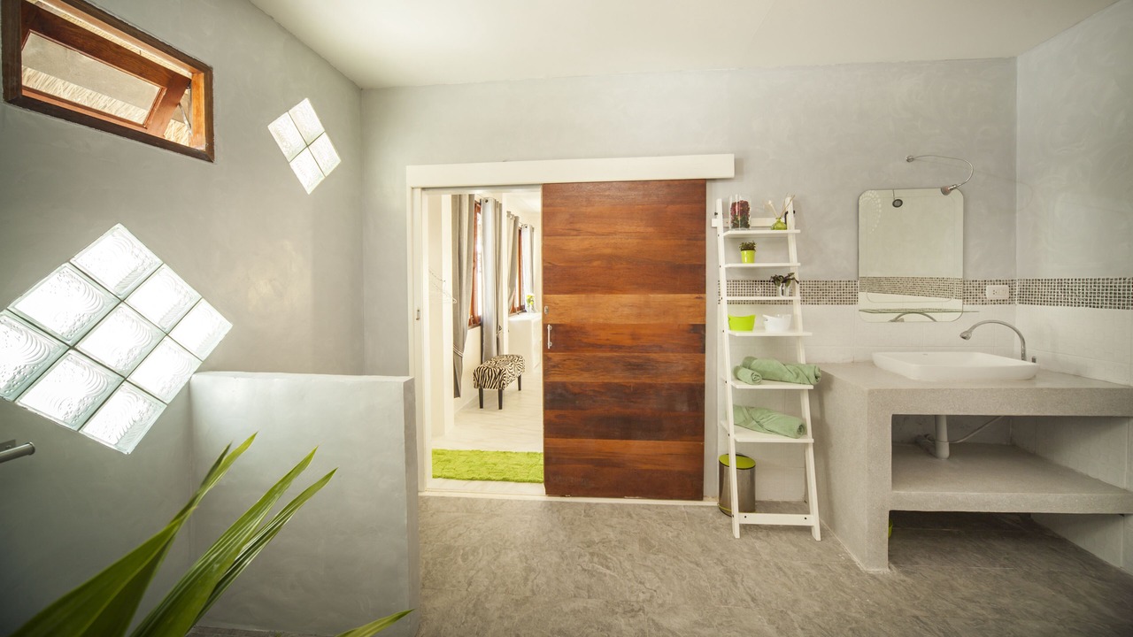 Photo of Bathroom in Srithanu