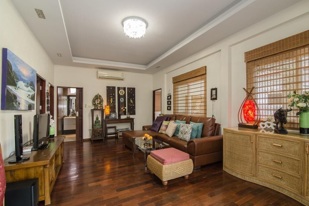 Photo of Livingroom in Hin Lek Fai