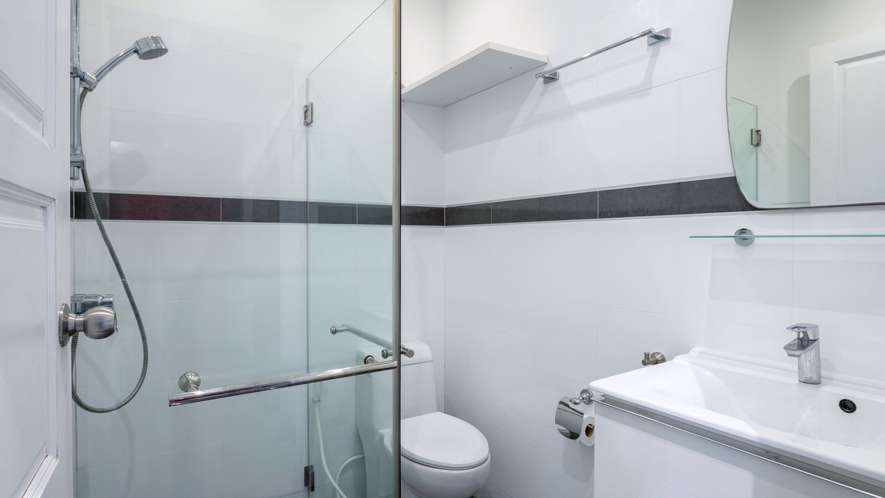 Photo of Bathroom in Hin Lek Fai