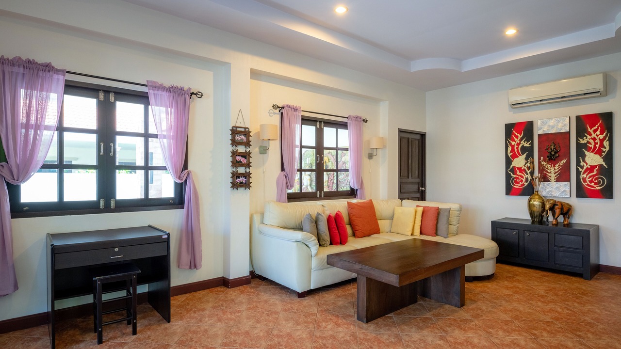 Photo of Livingroom in Hin Lek Fai