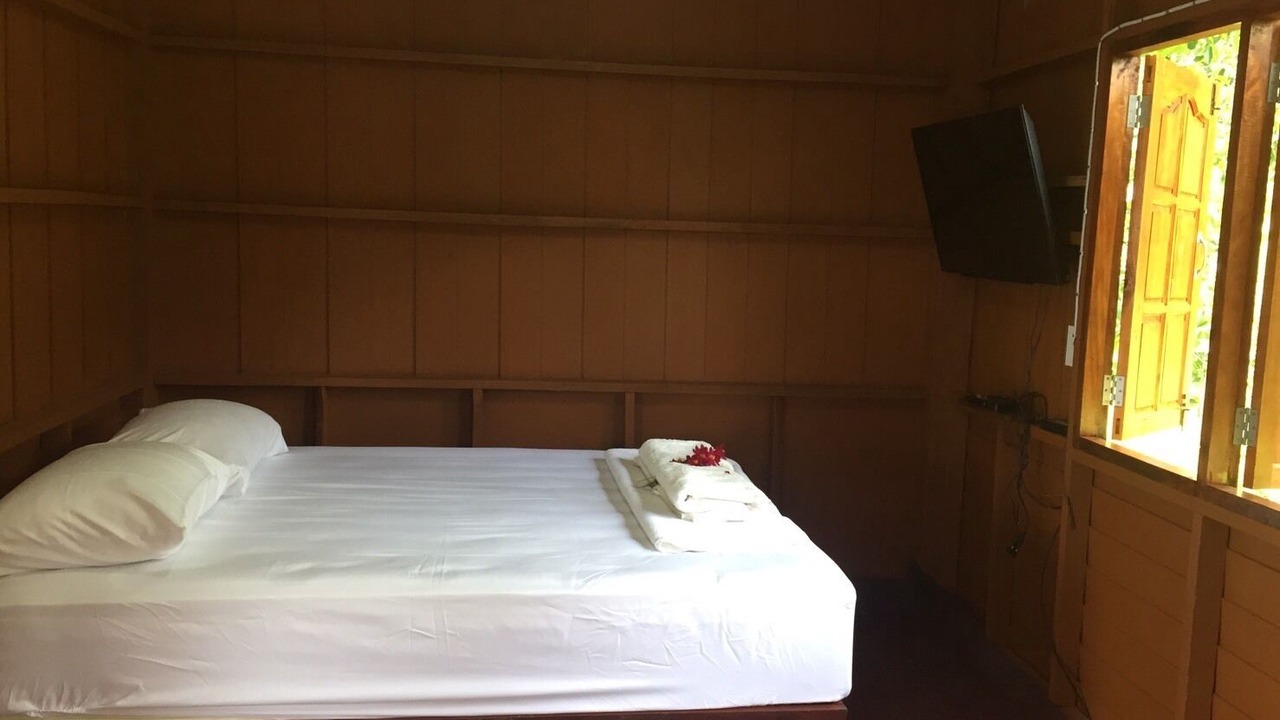 Photo of Bedroom in Ron Phibun