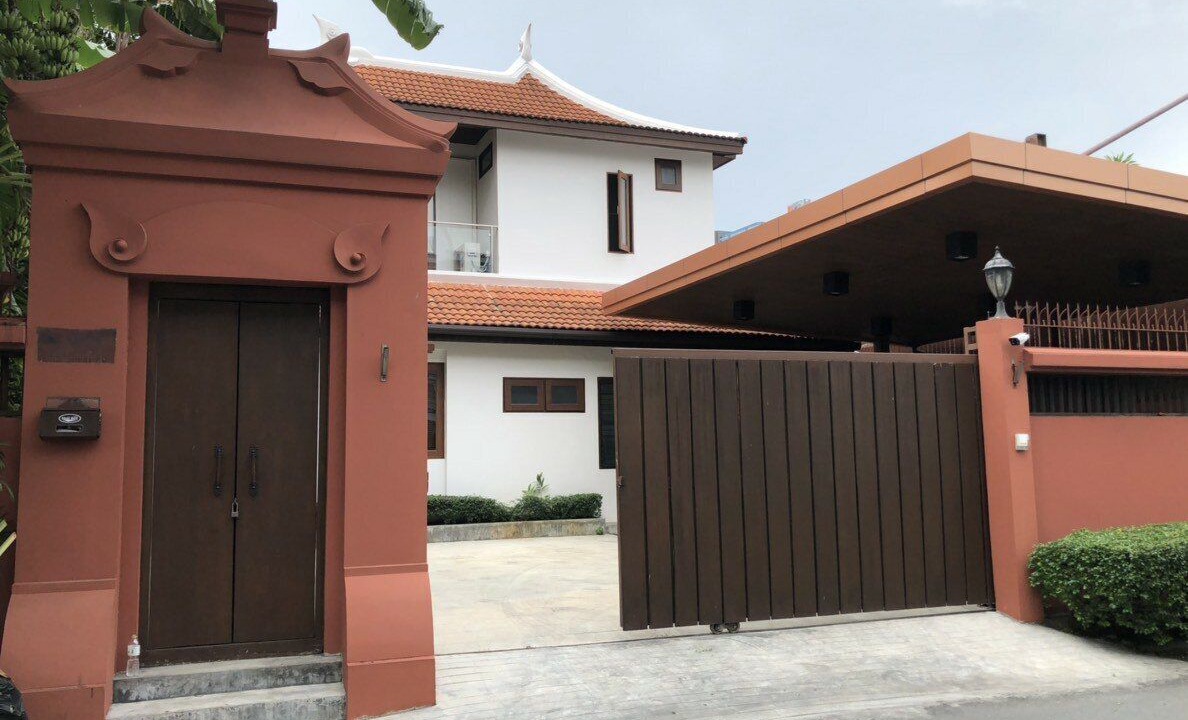 Photo of Outdoor in Khlong Tan Nuea