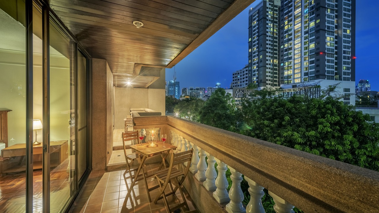 Photo of Outdoor in Asoke