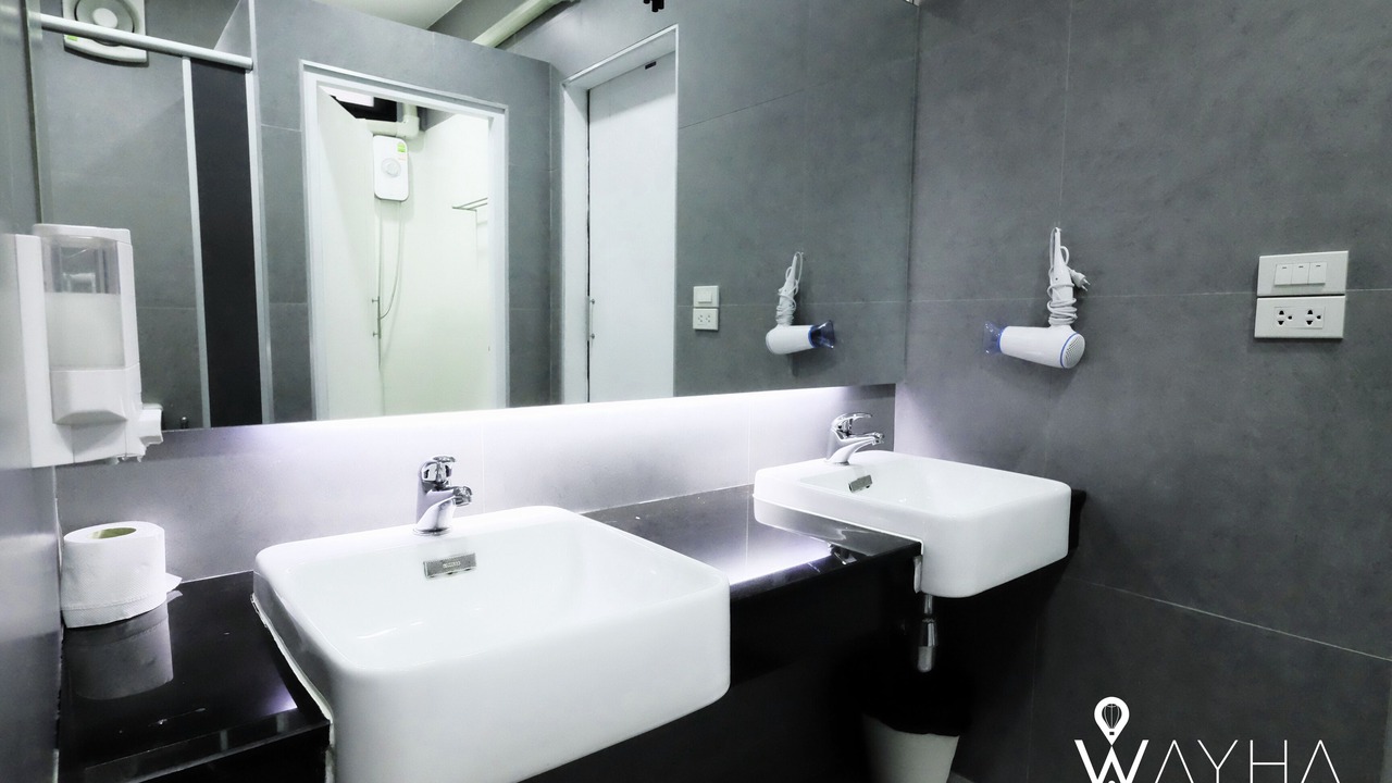 Photo of Bathroom in Lak Si