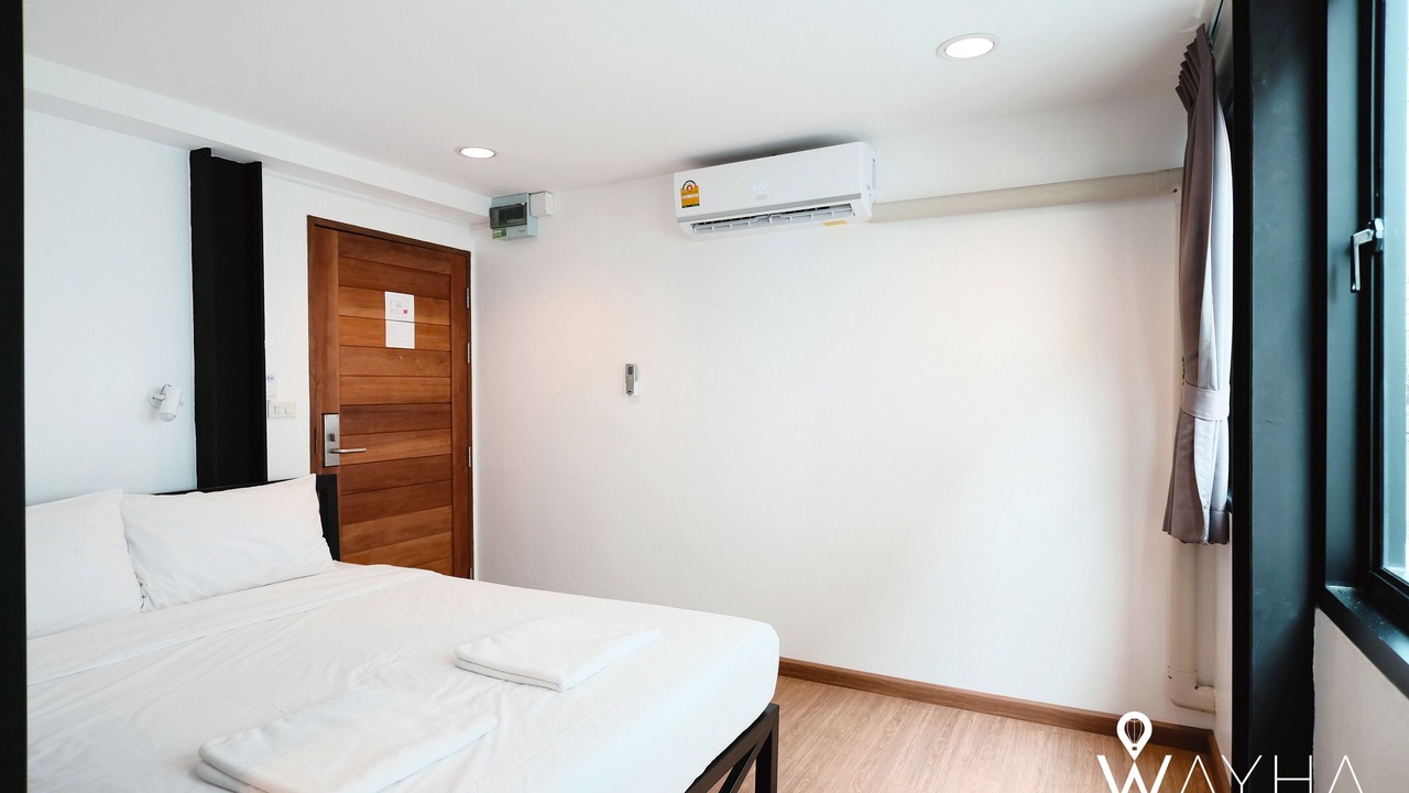 Photo of Bedroom in Lak Si
