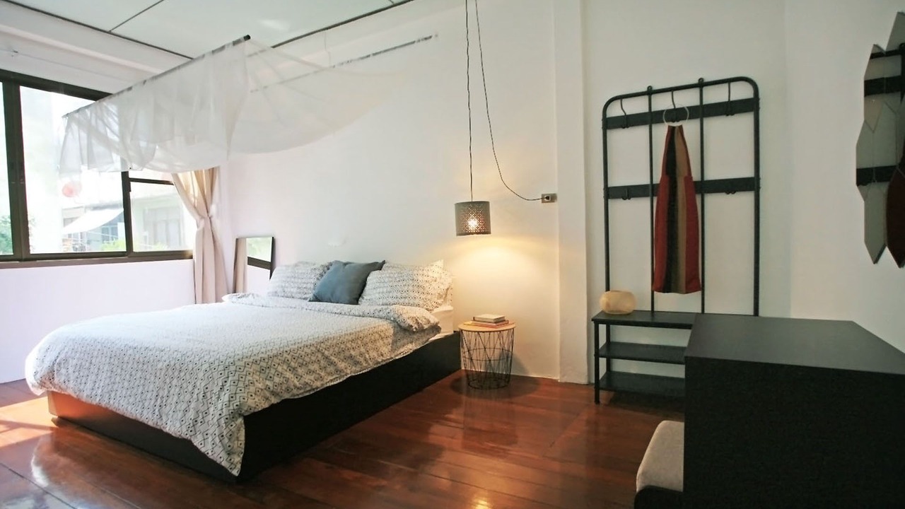 Photo of Bedroom in Phra Khanong Nuea