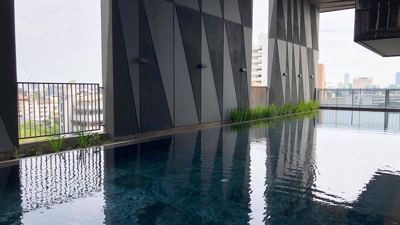 Photo of Outdoor in Samsen Nai