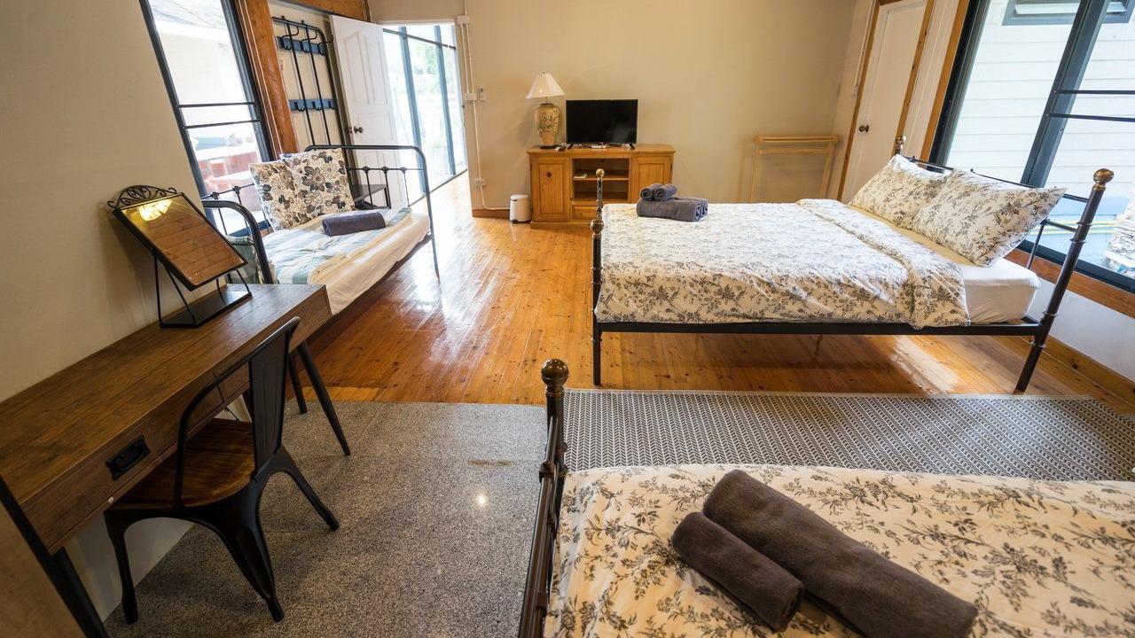 Photo of Bedroom in Khanong Phra