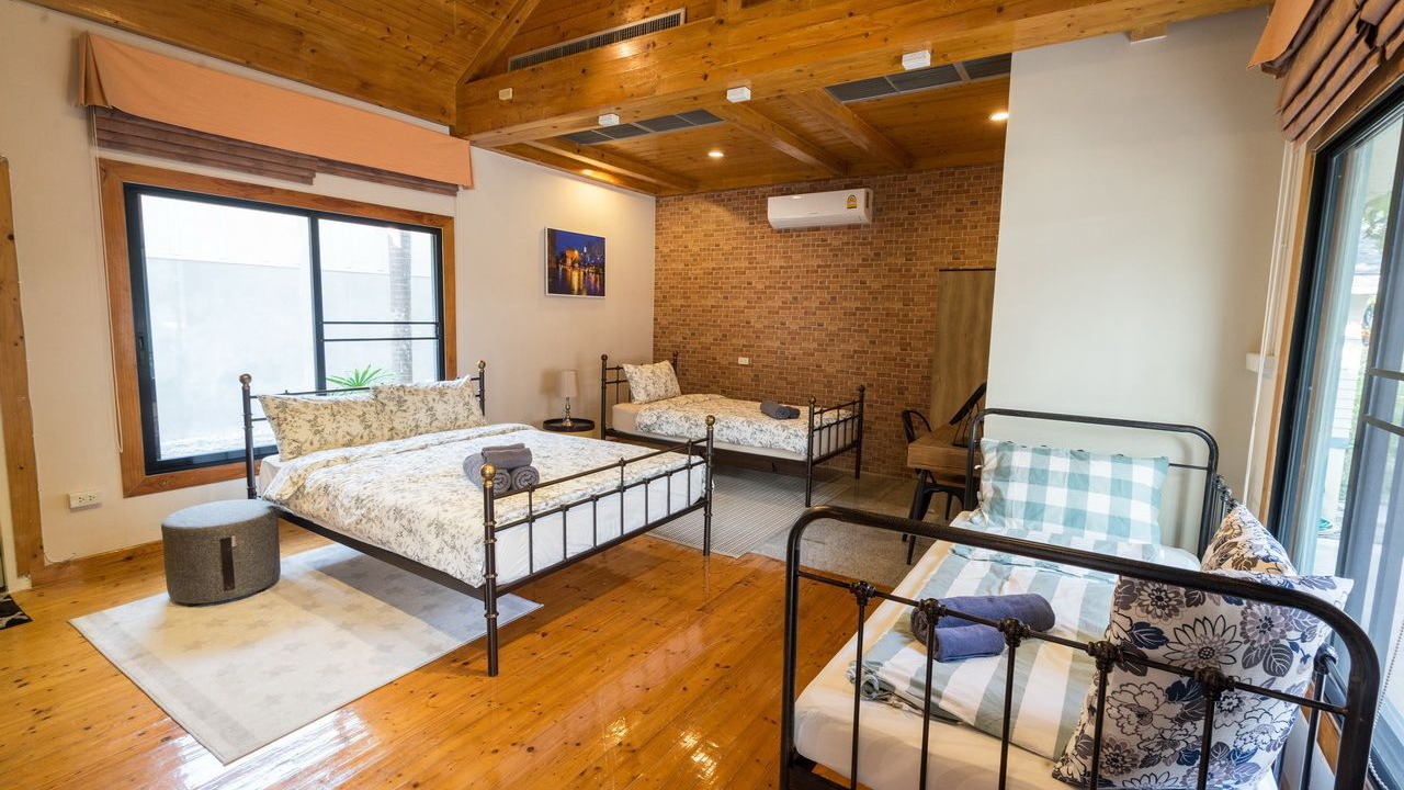 Photo of Bedroom in Khanong Phra