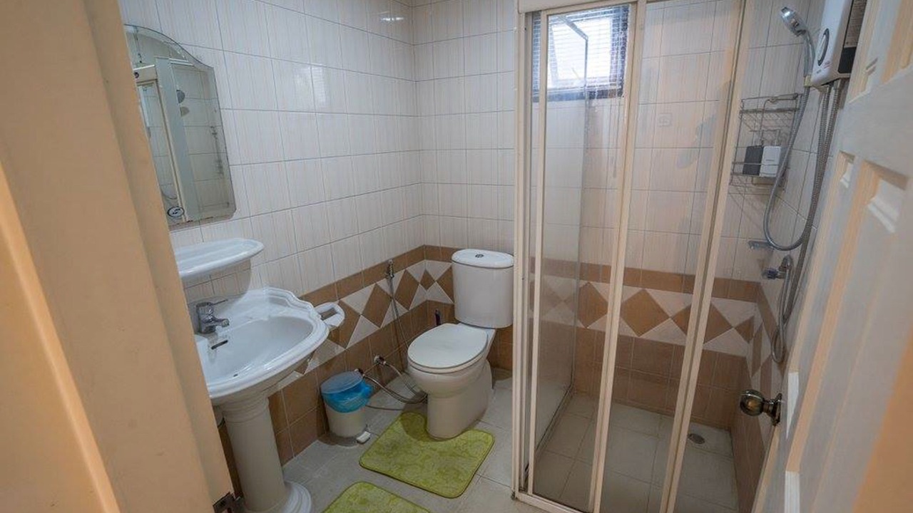 Photo of Bathroom in Khanong Phra