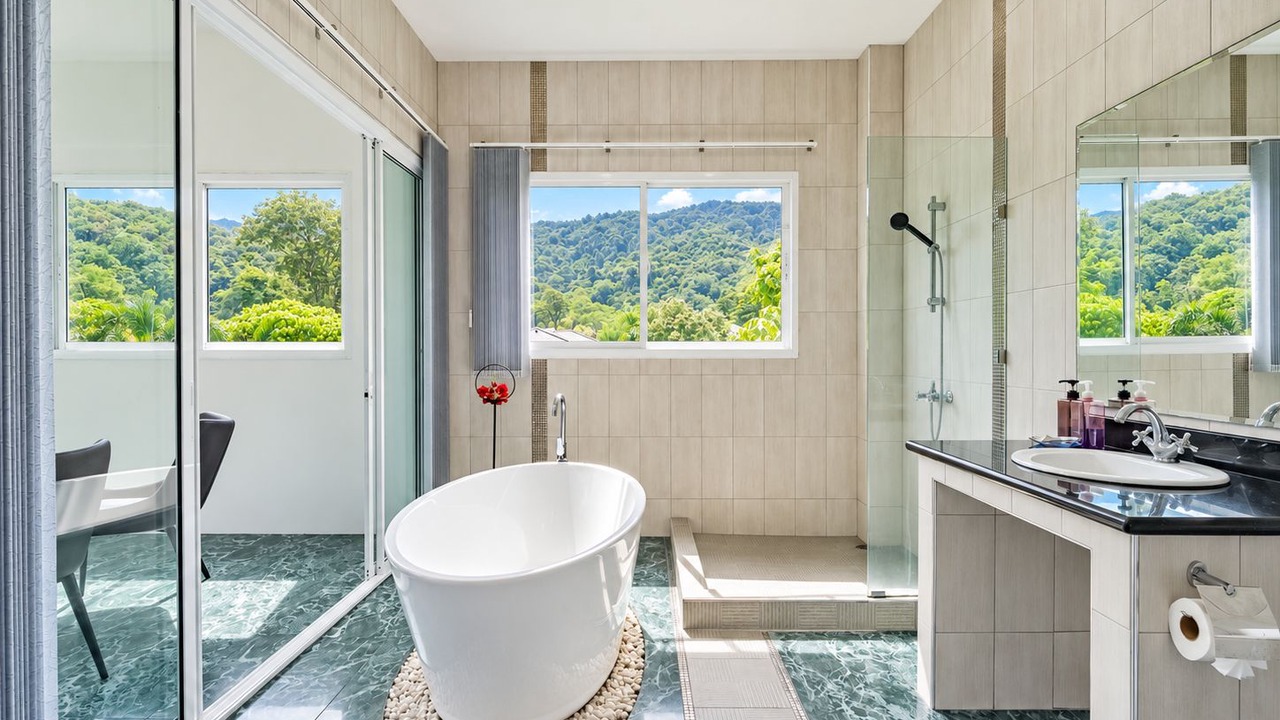 Photo of Bathroom in Chalong