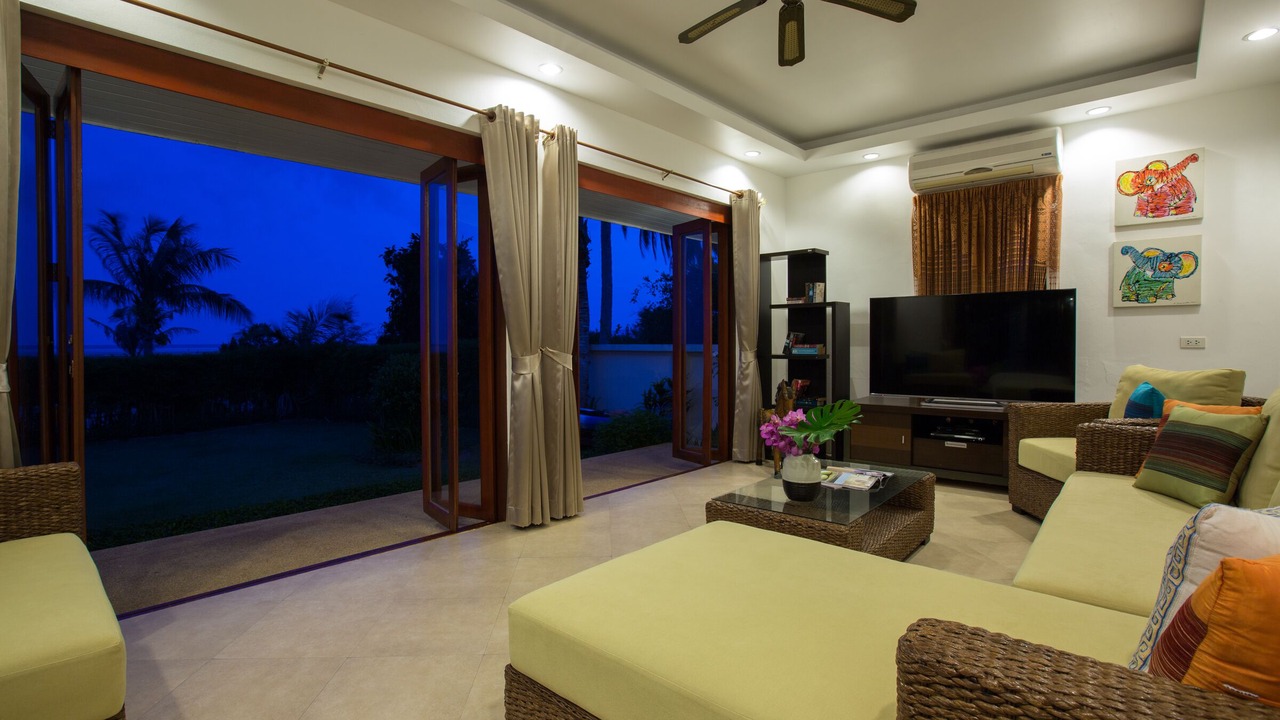 Photo of Livingroom in Laem Set