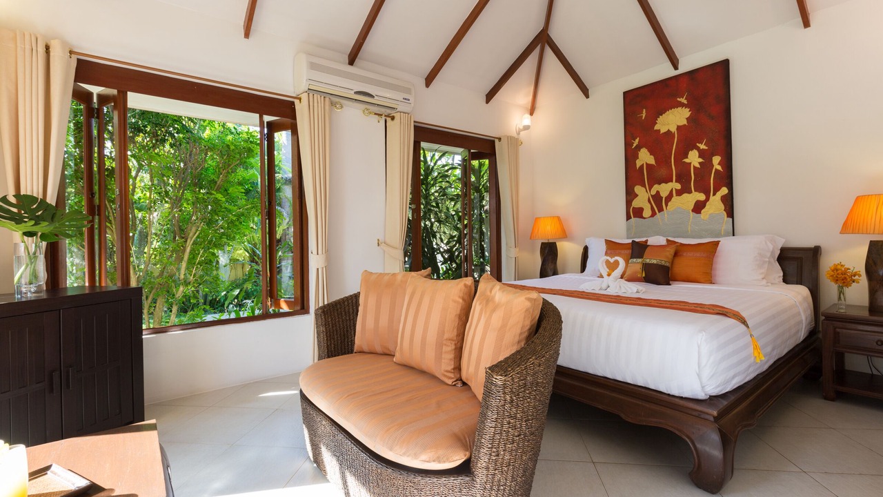 Photo of Bedroom in Laem Set