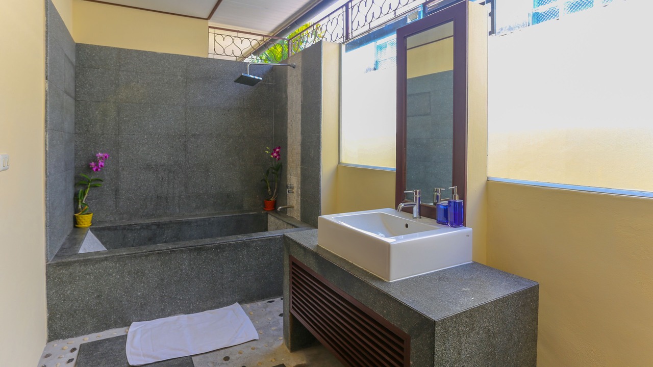 Photo of Bathroom in Lipa Noi