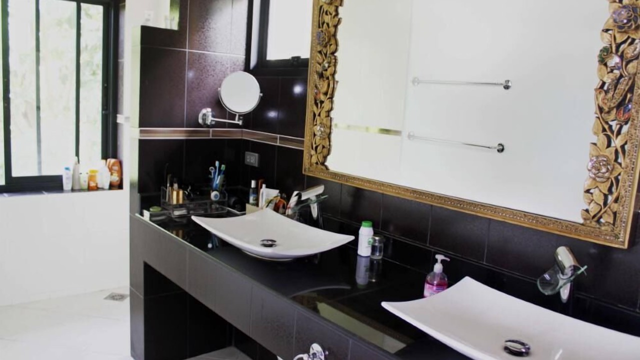 Photo of Bathroom in Mae Nam
