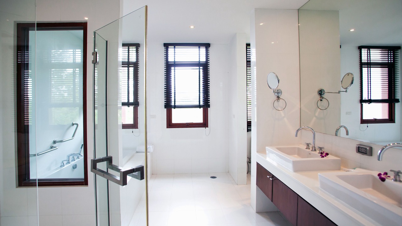 Photo of Bathroom in Thab Prik