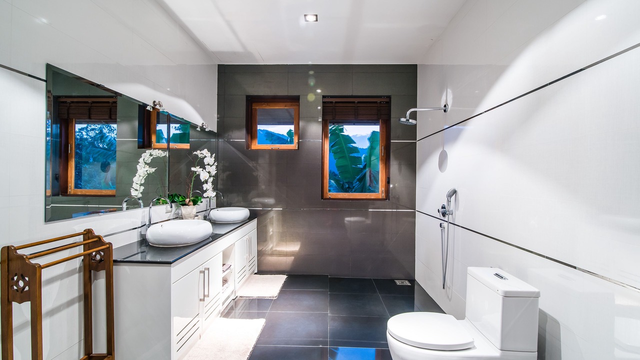 Photo of Bathroom in Sam Phraya