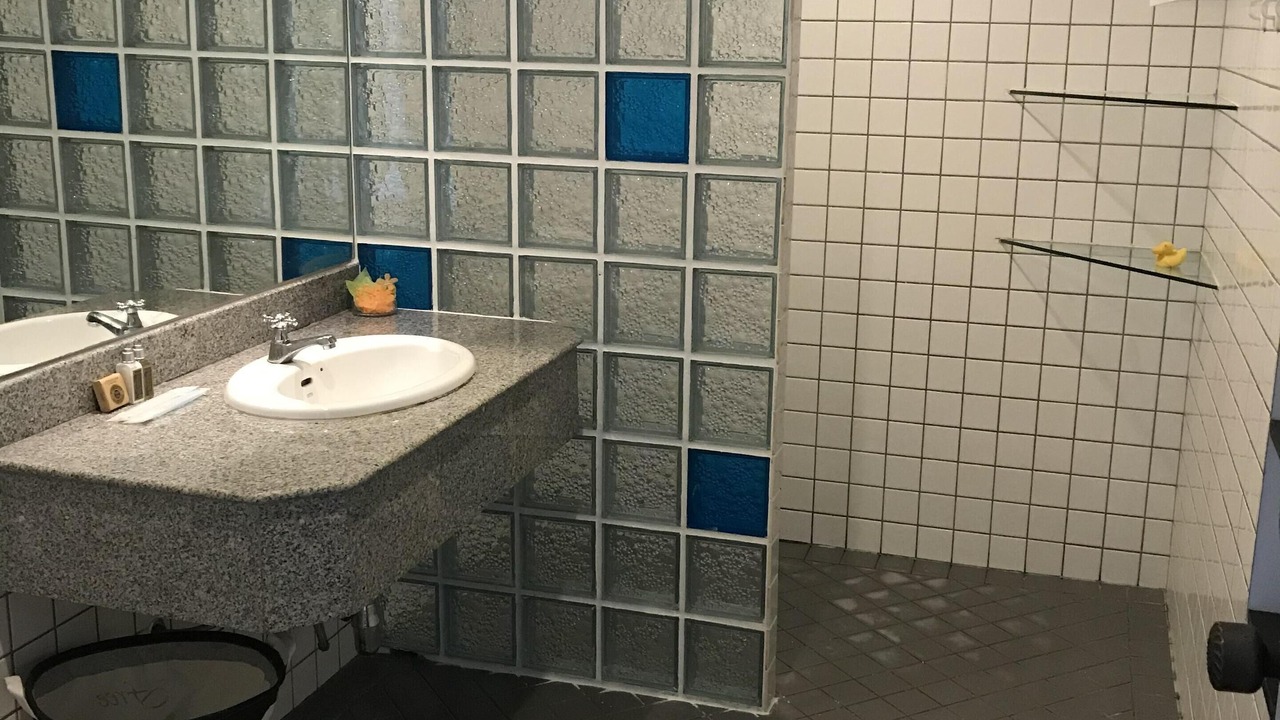 Photo of Bathroom in Kram