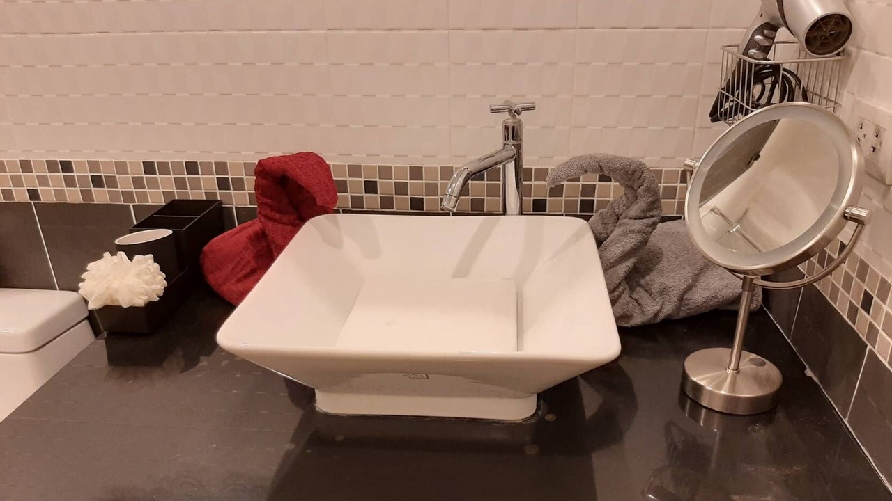 Photo of Bathroom in Tha Raeng