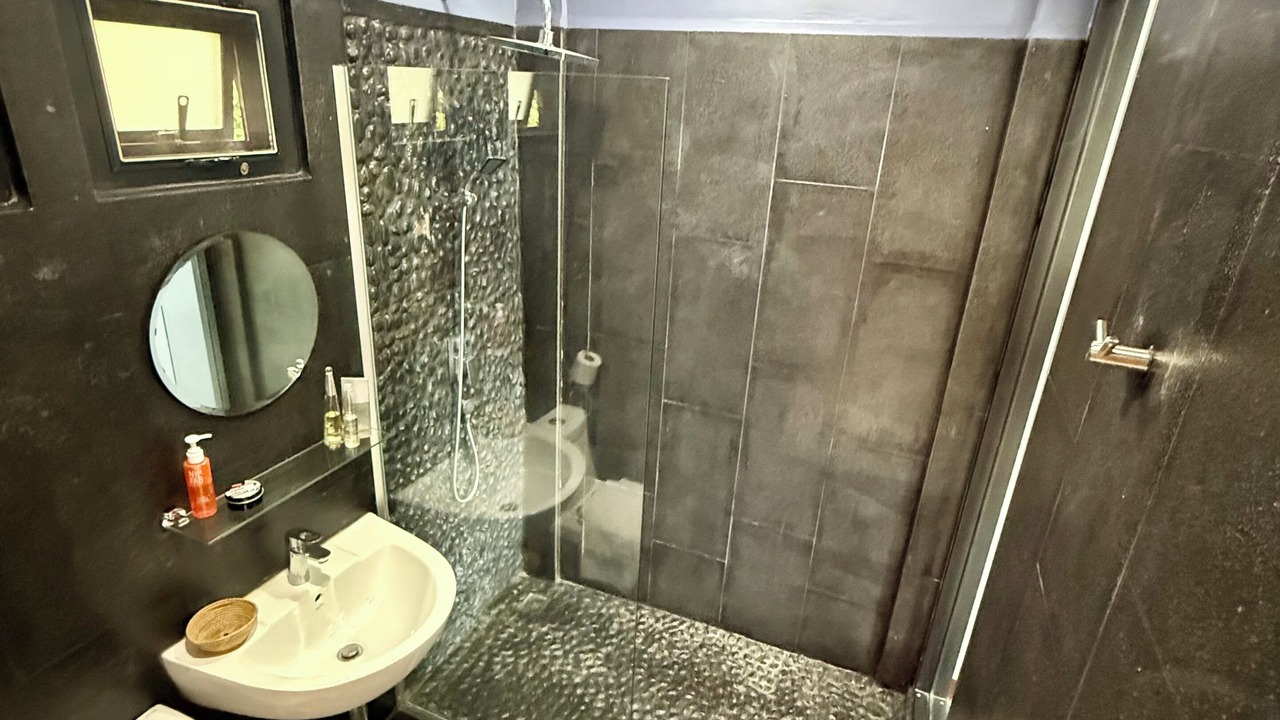 Photo of Bathroom in Hua Thanon