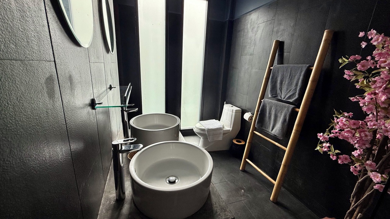 Photo of Bathroom in Hua Thanon
