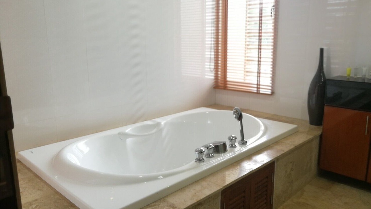 Photo of Bathroom in Chalong