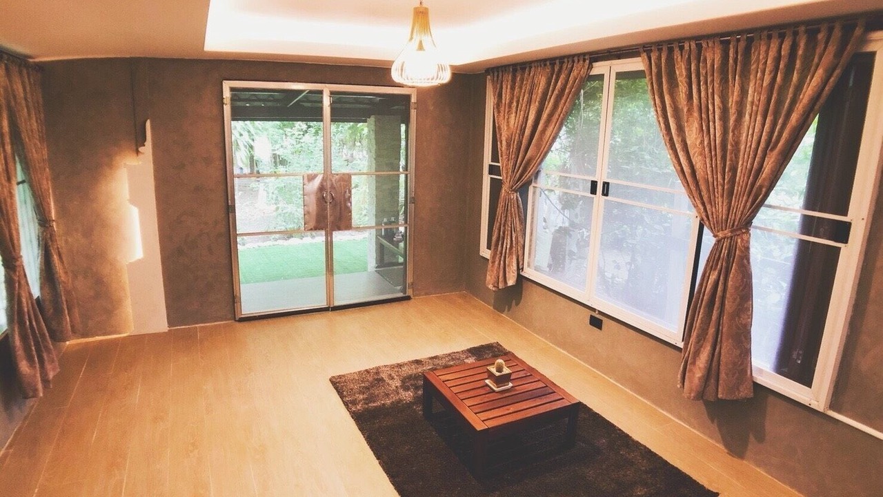 Photo of Bedroom in U Thong