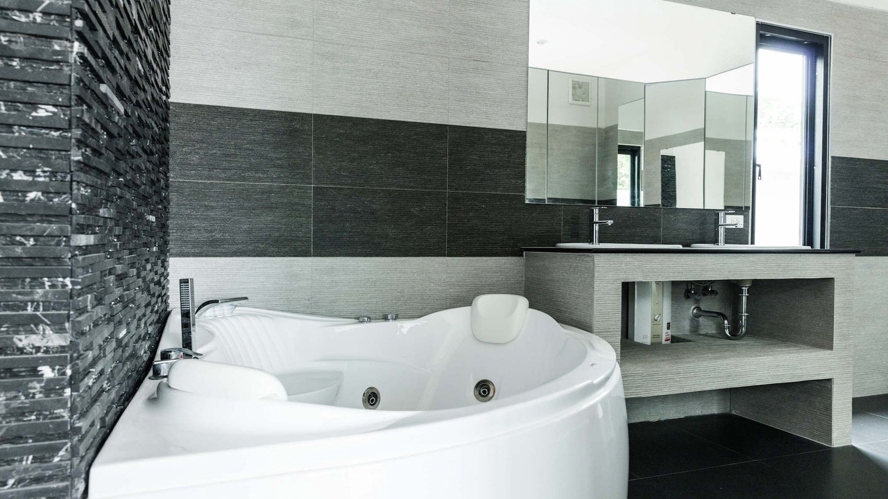 Photo of Bathroom in Pak Nam Pran