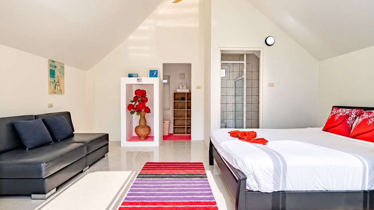 Photo of Bedroom in Chalong